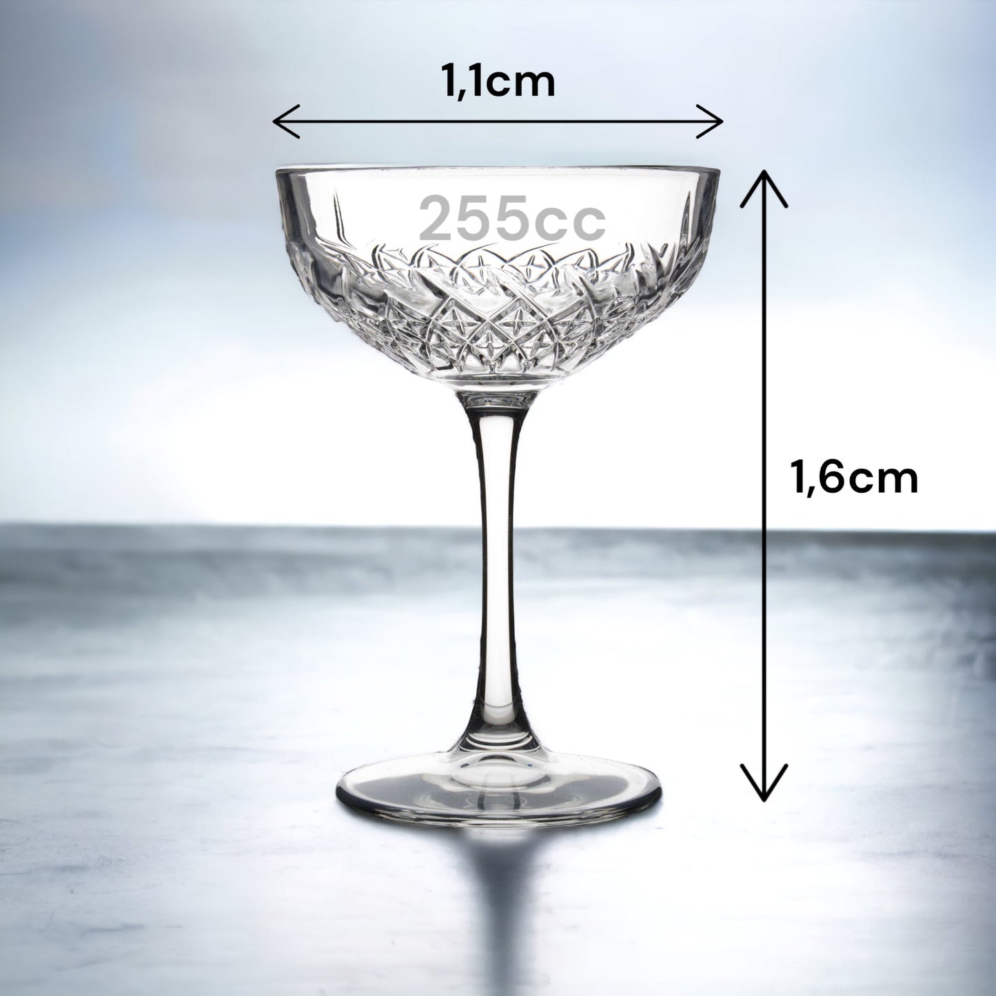 Champagner Coupes 255 ml – Vintage Facettendesign – 4er Set – Elegante Cocktailgläser