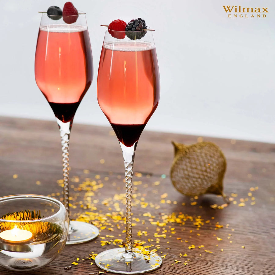 Wilmax Champagnerflöte 300 ml 2er-Set Transparent – Crystalline – Anwendungs- oder Detailansicht; Lieferumfang: 2 Stück