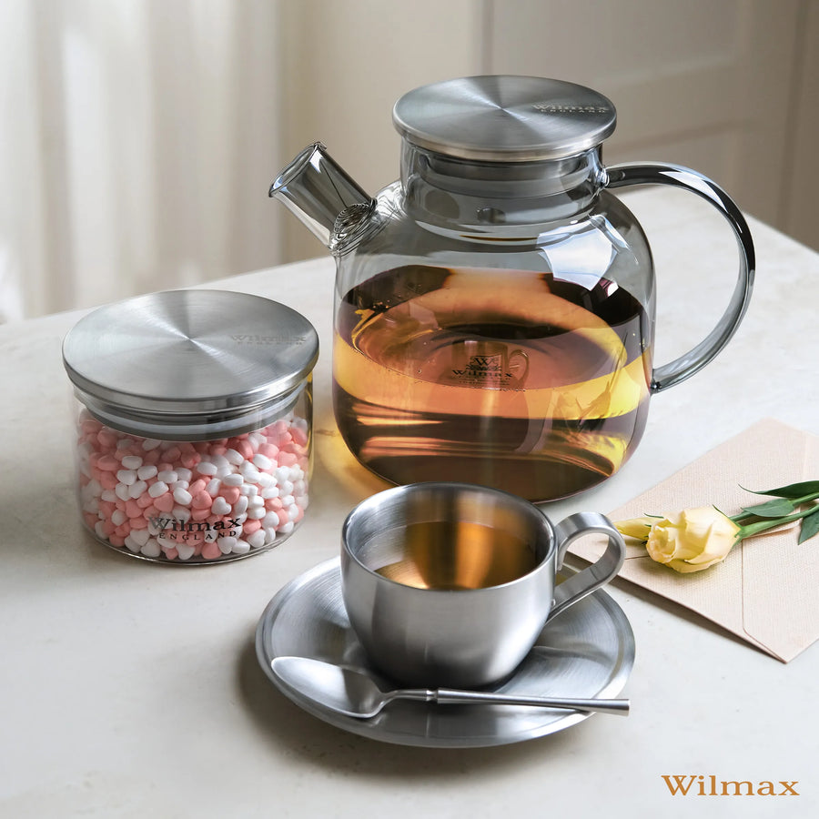 Wilmax Teekanne 1200 ml mit Federfilter und mit Edelstahldeckel Grau Thermoglas – Anwendungs- oder Detailansicht; Lieferumfang: 1 Stück
