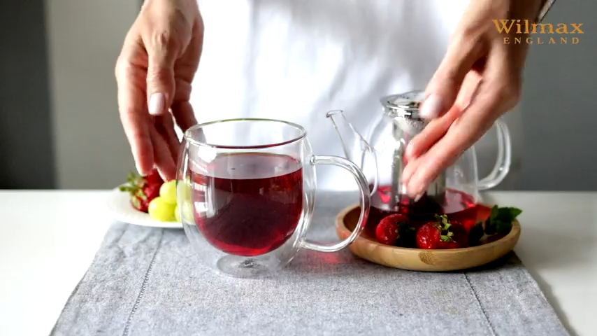 Wilmax Doppelwandige Tasse 500 ml 2er-Set Transparent – Anwendungs- oder Detailansicht; Lieferumfang: 2 Stück