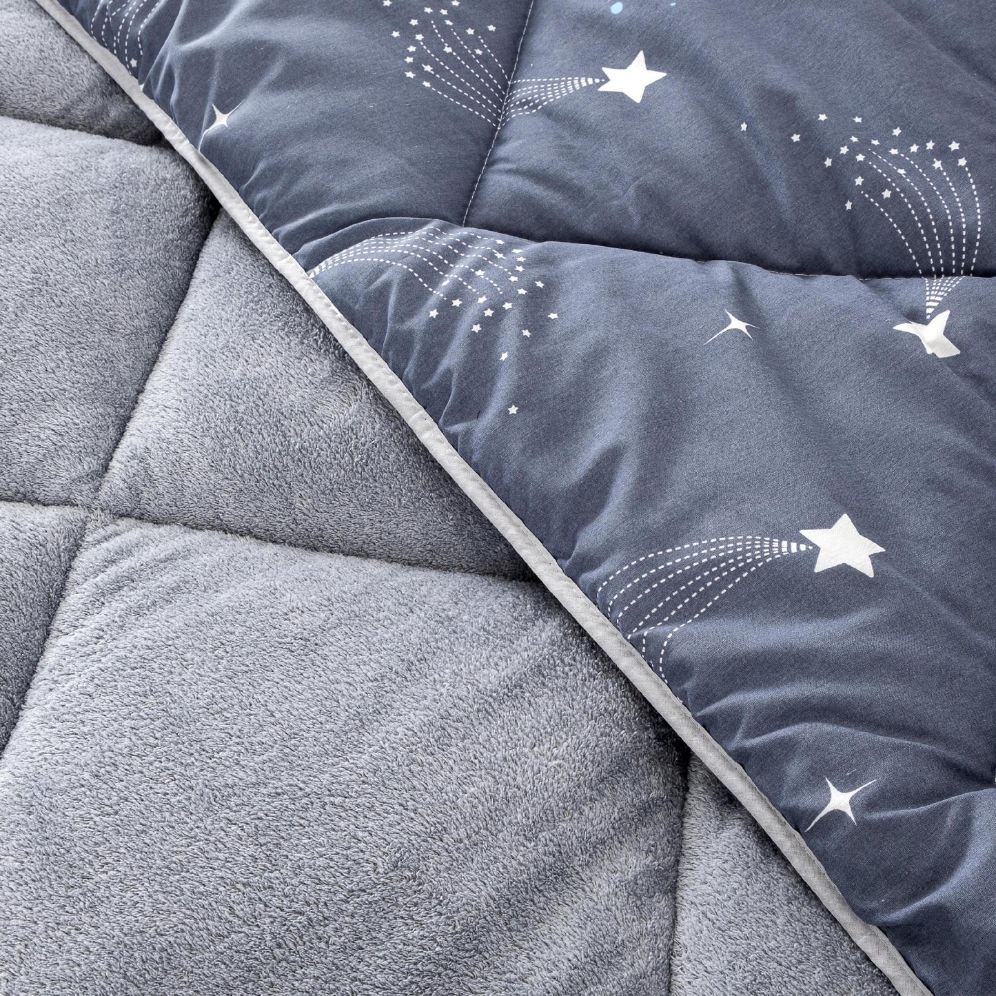 Astronaut Kinder-Schlafset HELDENA komplett mit Bettdecke, Laken und Kissenbezug