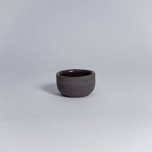 KUMO Espresso Tasse Unikat aus Steinzeug grau schwarz für Kaffeegenuss