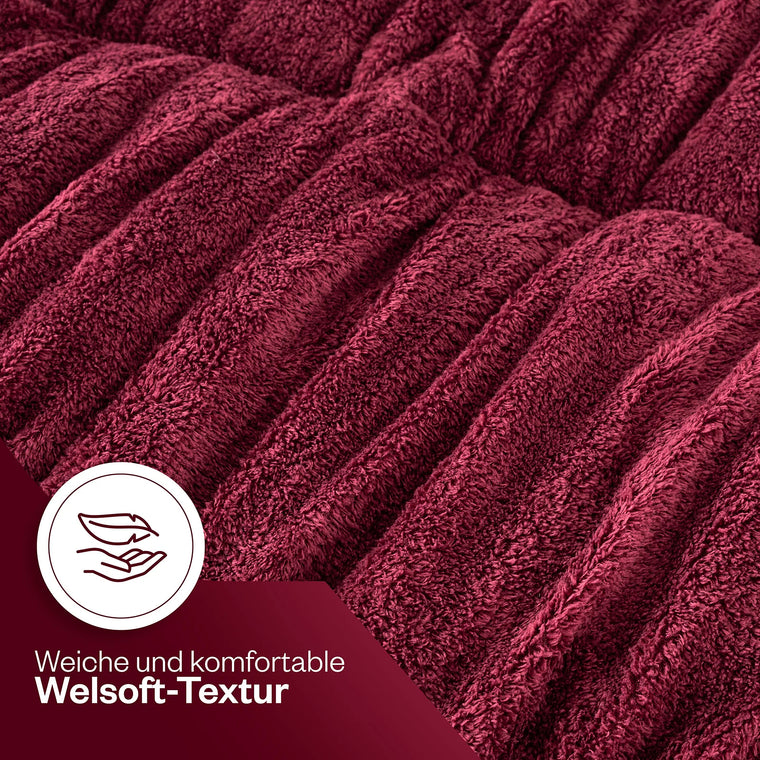 Wellsoft-Oberfläche der HELDENA Bettdecke Bordeaux