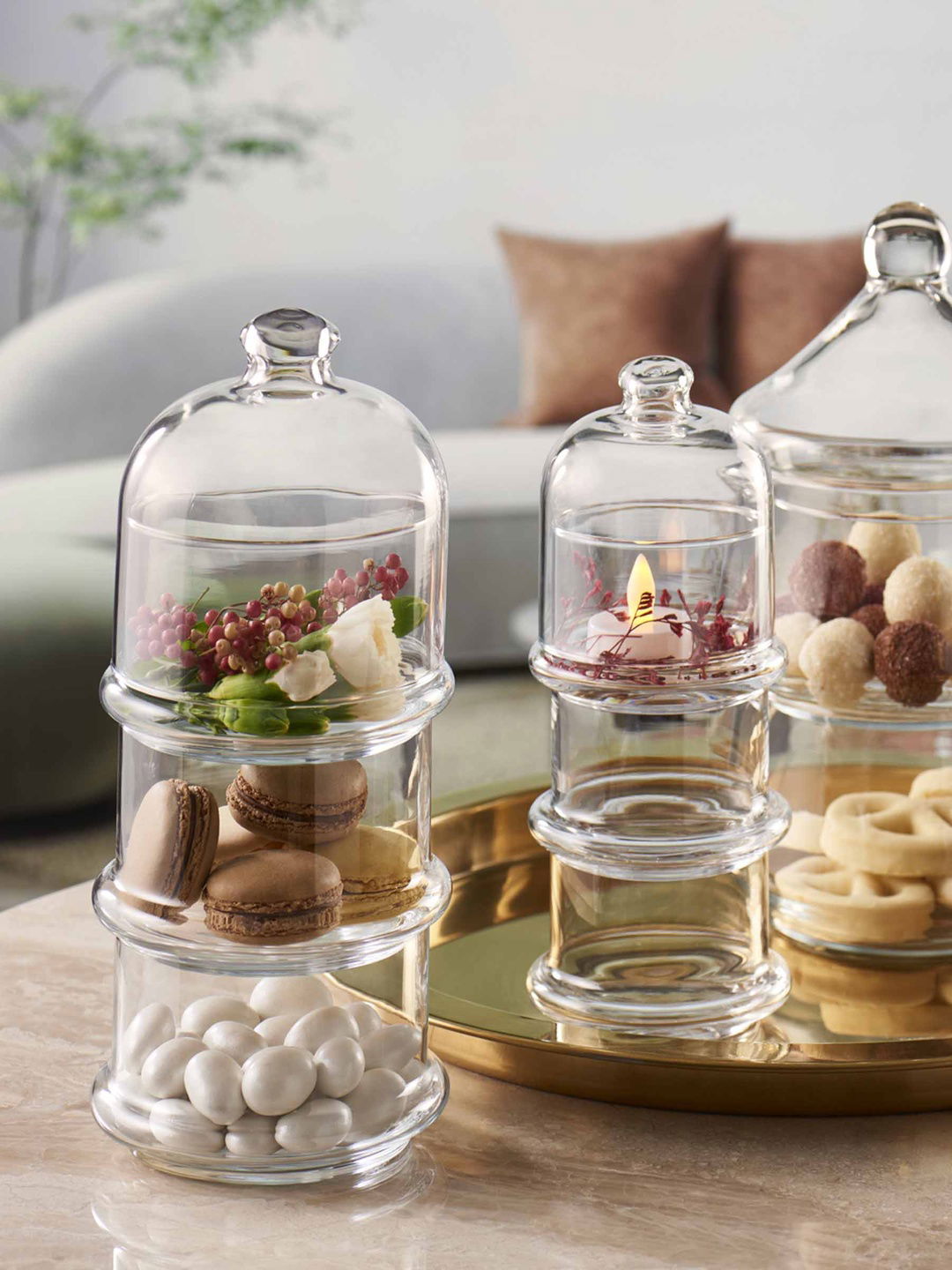 Glasschalen mit transparenter Haube für Servieren und Frischhalten