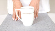 Wilmax Tasse 450 ml 4er-Set Weiß mit goldfarbenem Dekor Porzellan – Anwendungs- oder Detailansicht; Lieferumfang: 4 Stück