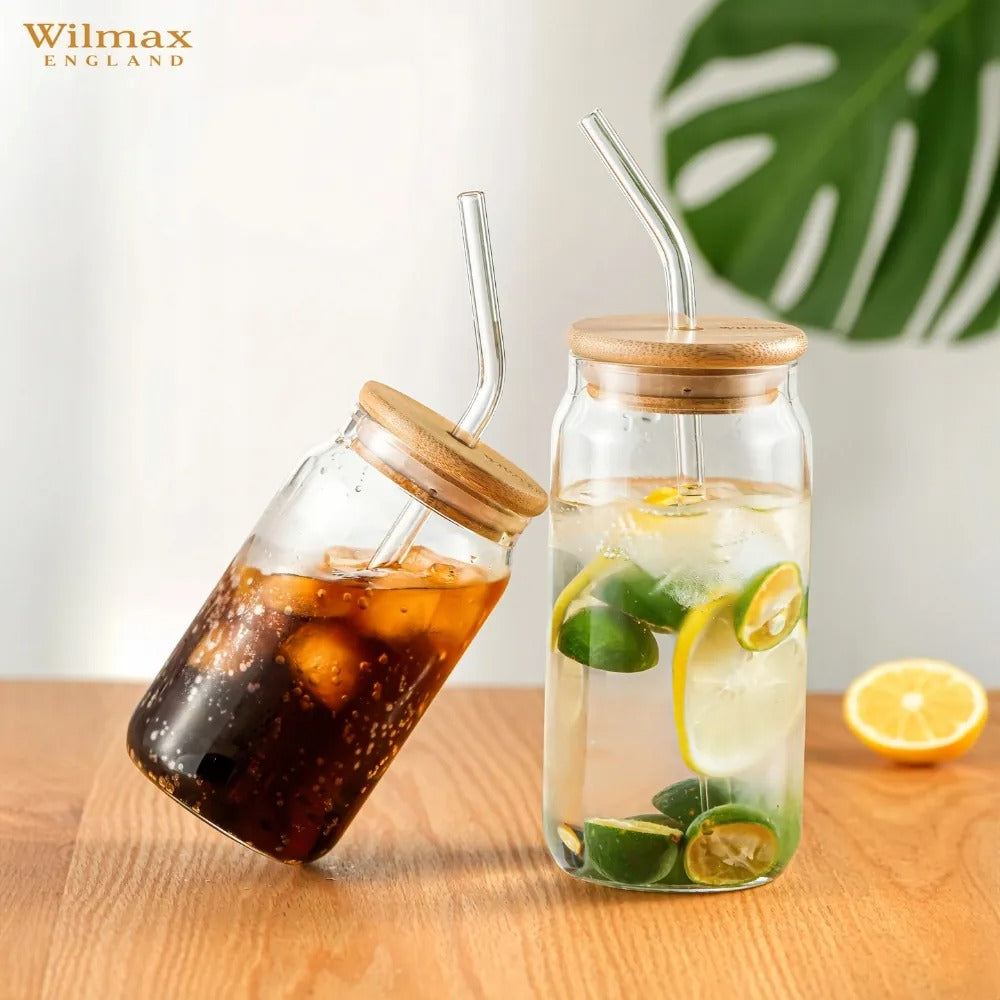 Wilmax Glasbecher 500 ml mit Deckel und Trinkhalm Transparent – Anwendungs- oder Detailansicht; Lieferumfang: 1 Stück