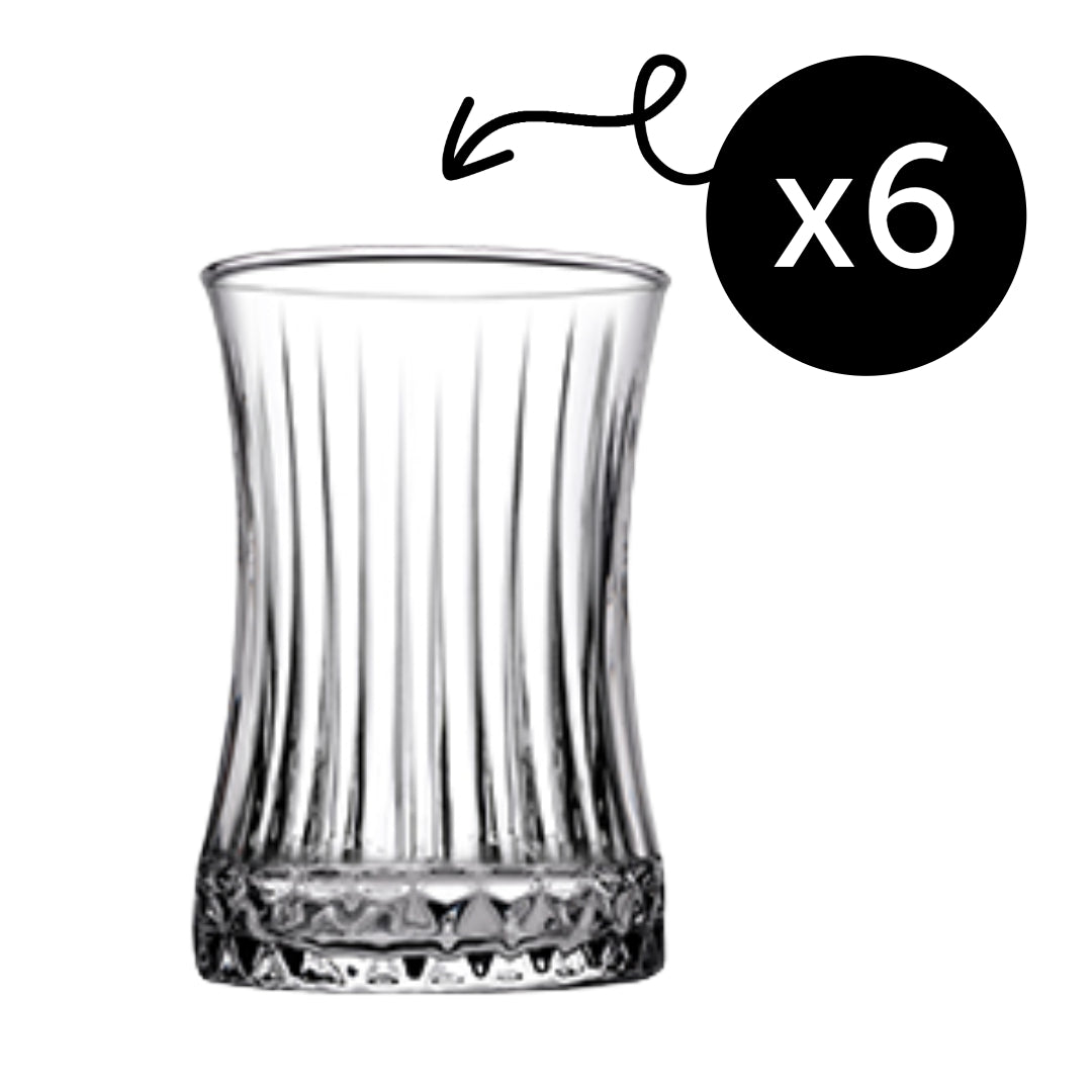 Türkische Teegläser aus Glas von Pasabahce für Tee Frühstück Gäste und moderne Tischkultur