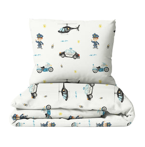 LESLIS Kinderbettwäsche „Polizei" – Bettbezug und Kissenbezug gefaltet vor hellem Hintergrund