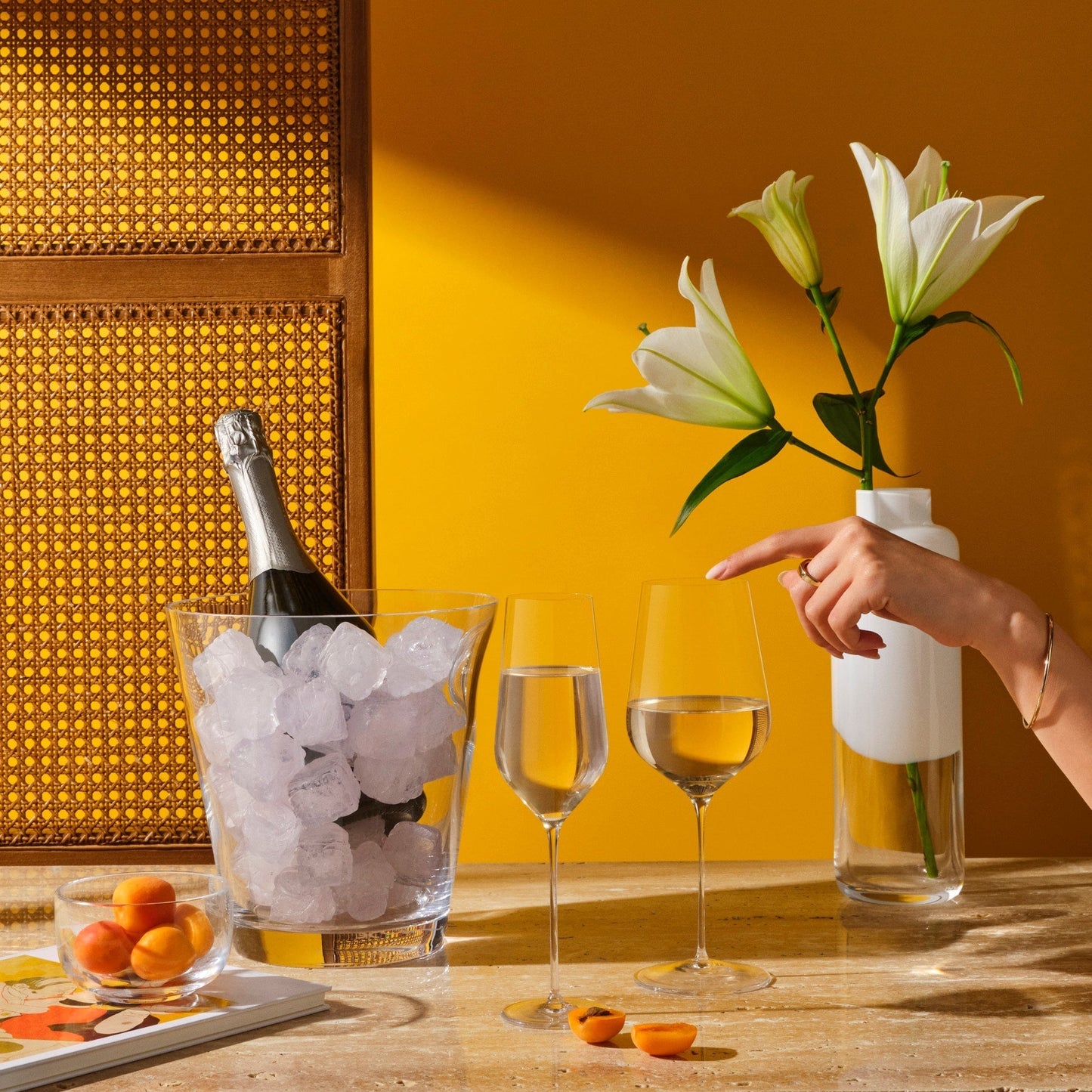 Weißweinglas NUDE Stem Zero 420 ml leicht und klar für Dinner und Gäste