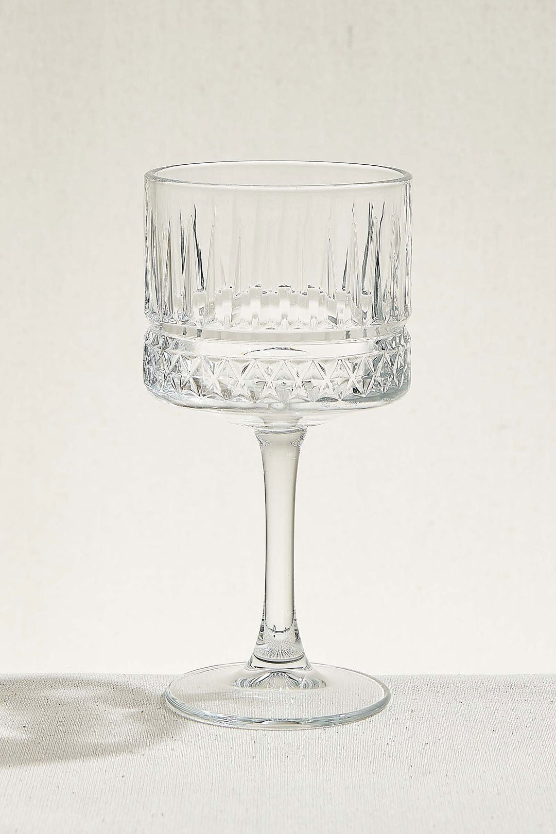 Gin Tonic Gläser aus Glas für Longdrinks Cocktails und stilvolle Getränkeservierung