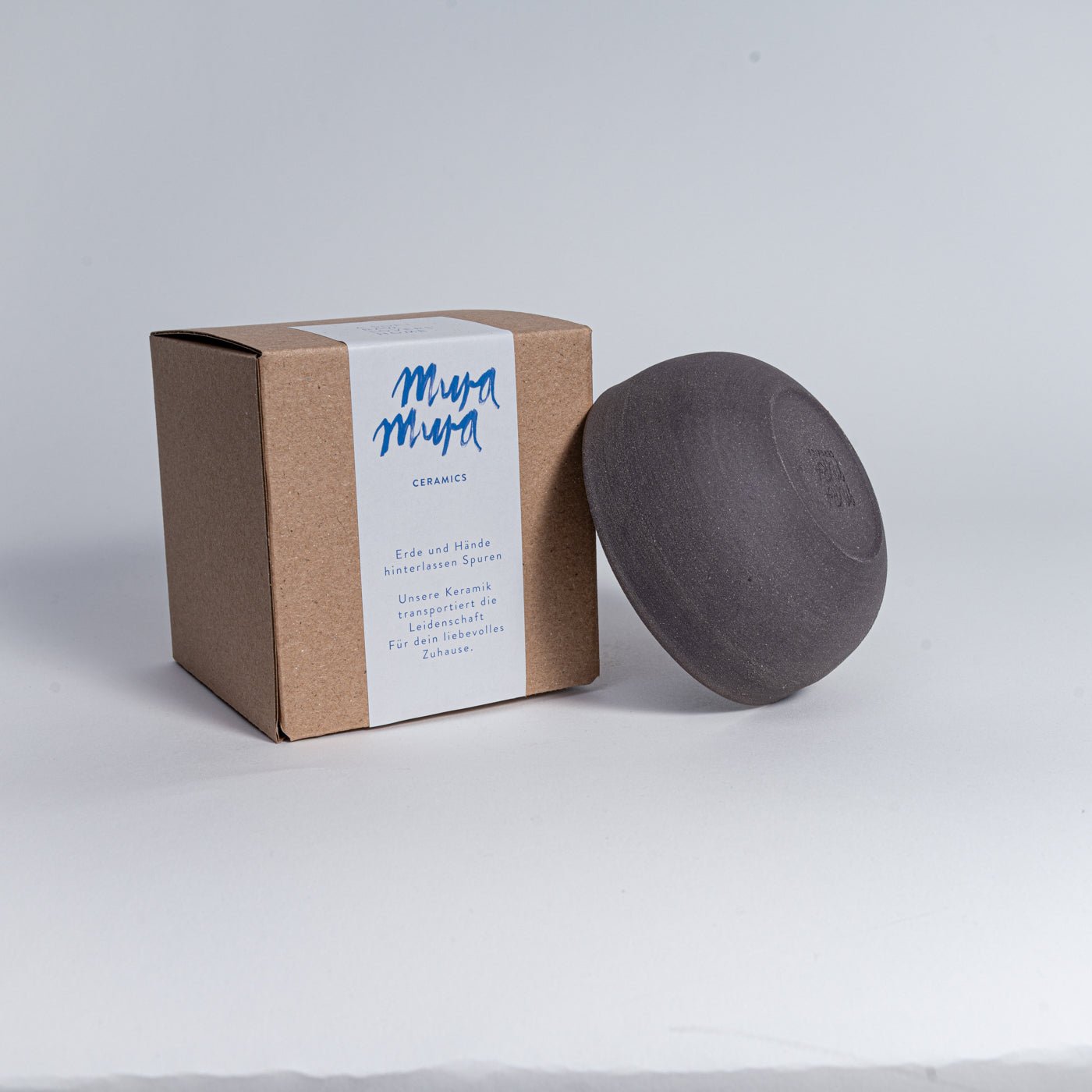 KUMO Cappuccino Becher aus Steinzeug für moderne Kaffeemomente