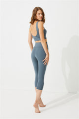 Cottonhill Capri-Leggings Graublau, Rückansicht – Top nicht im Lieferumfang