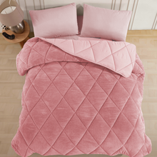 HELDENA Wellsoft Bettdecke Rosa im Schlafzimmer