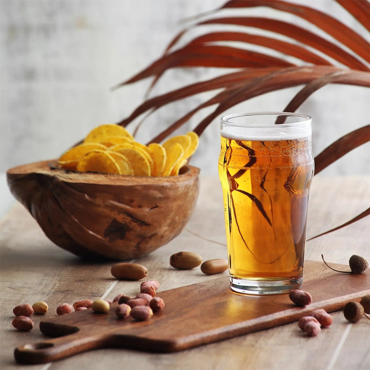 Transparentes Nonic Pint Glas für Bier Radler Softdrinks und gesellige Abende