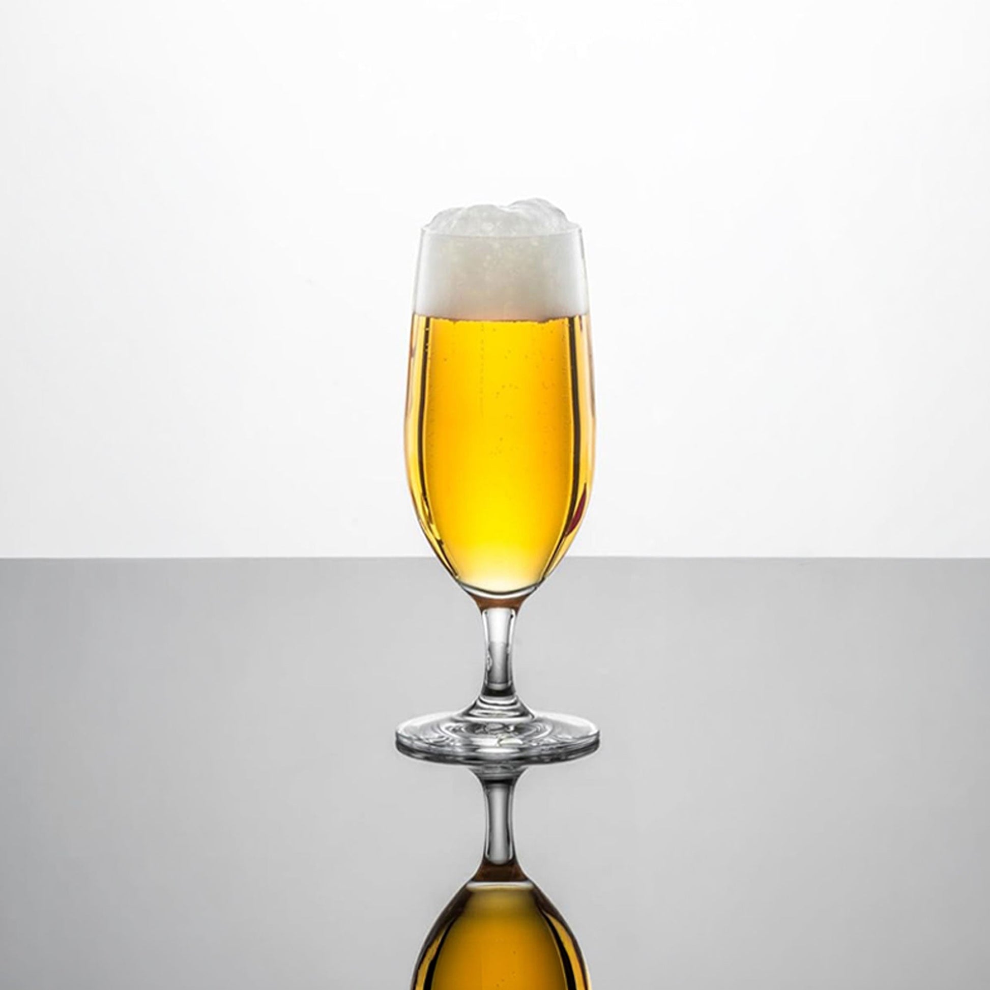 Lifestyle Bild mit NUDE Reserva Gläsern für Dinner Home Bar und Gäste