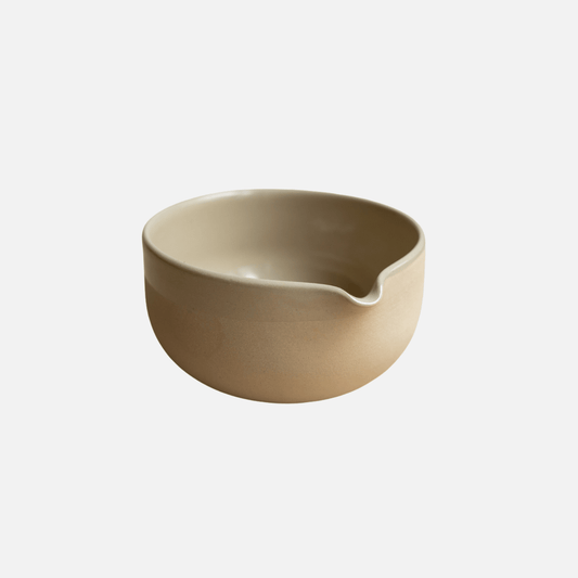 Matcha Chawan Beige – handgemachte Keramikschale für die japanische Matchazubereitung