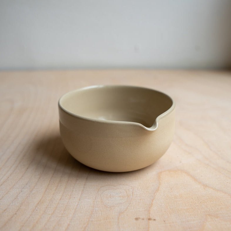 KUMO Matcha Chawan Beige – traditionelle Schale für Matchatee und Teezeremonie