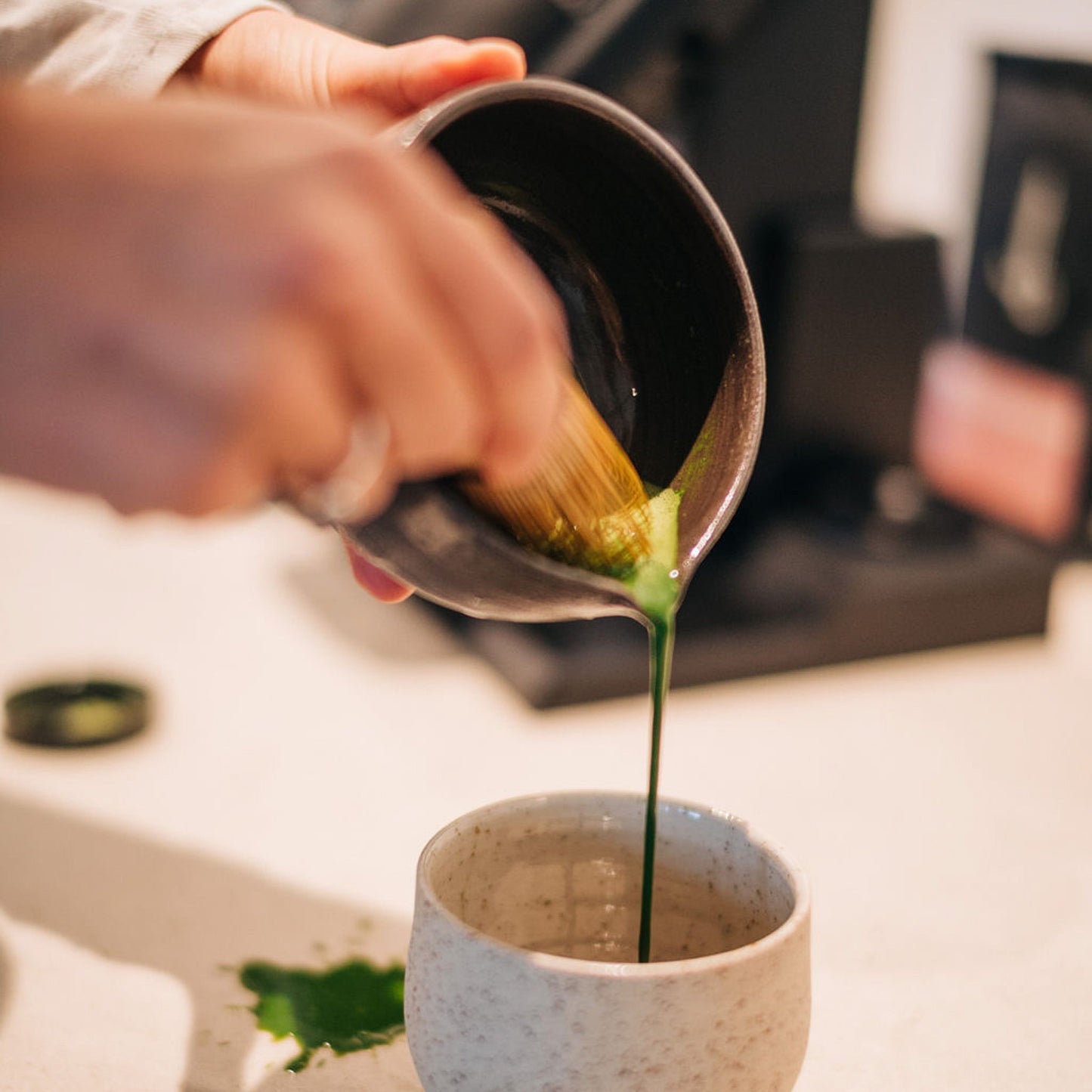 Matcha Set handgemacht Grau Schwarz für bewusste Tee und Matchamomente