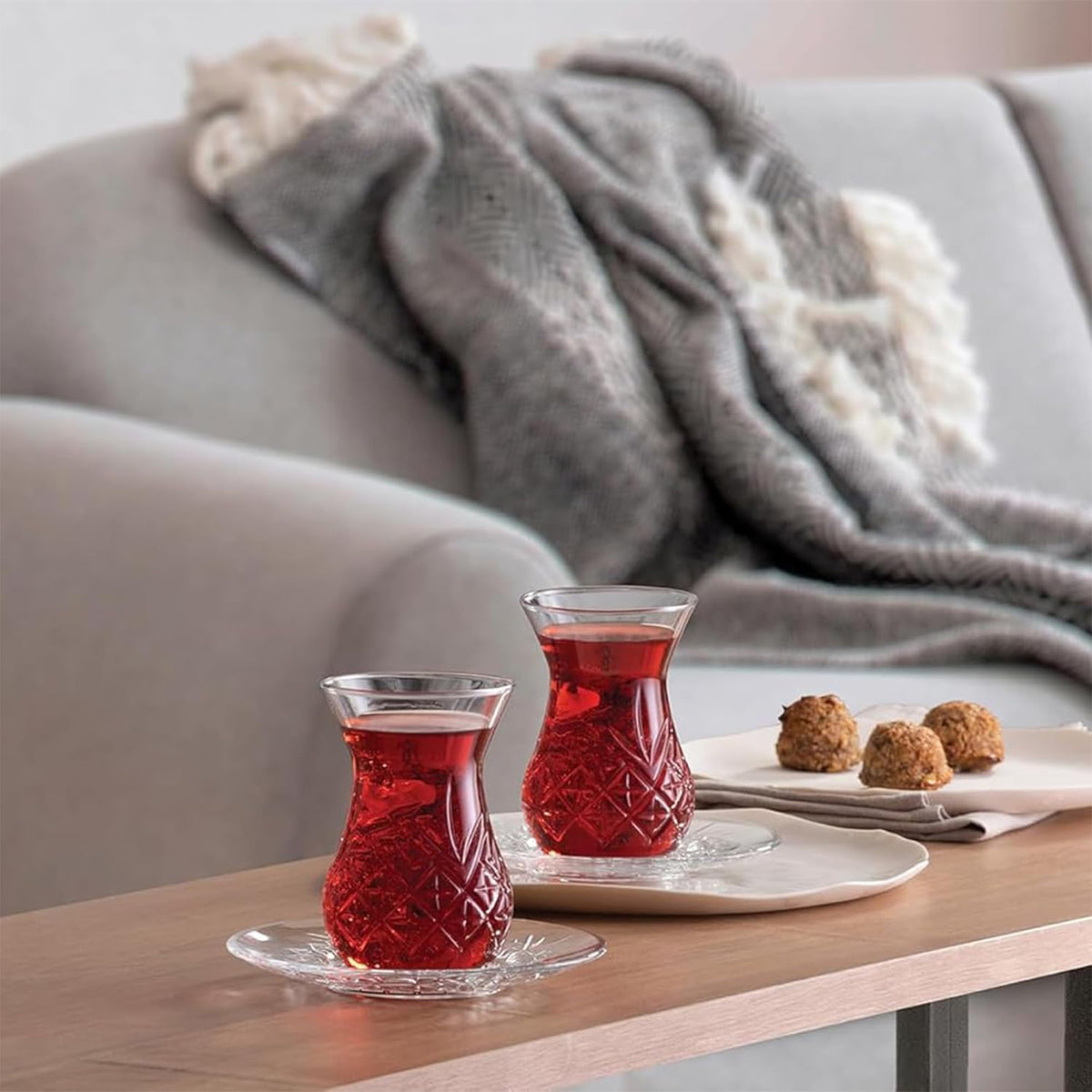 HELDENA Timeless Teeset 155 ml – Tischszene